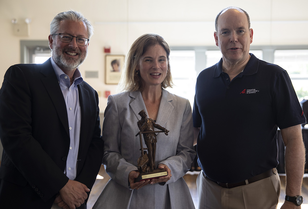 Marine Biological Laboratory Interim Co-Directors Neil Shubin and Melina Hale with HSH Prince Albert II of Monaco. Prince Albert II (right) presented the MBL with a sculpture of his great-great-grandfather, the pioneering oceanographer Prince Albert I. The original is on display in the Oceanographic Museum of Monaco. Credit: Daniel Cojanu/UnderCurrent Productions.