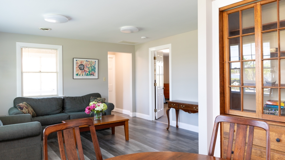 Smith Cottage living and dining room