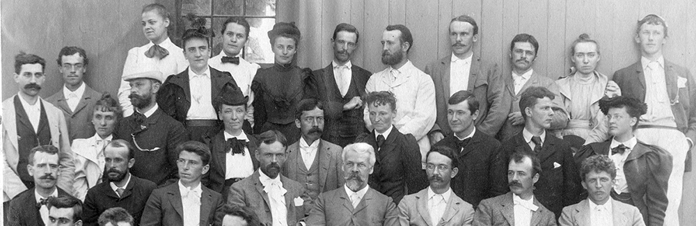 Investigators and faculty at the Marine Biological Laboratory in 1894 (crop). Photo by Baldwin Coolidge