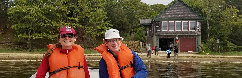 2018 SJP Fellows Katherine Bourzac and Mićo Tatalović prepare to collect water samples. 