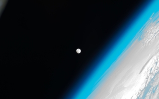 moon and earth's atmosphere