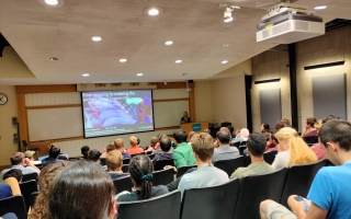 Students from the Optical Microscopy (OMIBS) and Deep Learning 2023 Advanced Research Training Courses in a lecture in Speck Auditorium. 