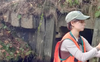 two students measure water levels during the 2023 Semester in Environmental Science at the MBL