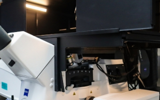 A microscope