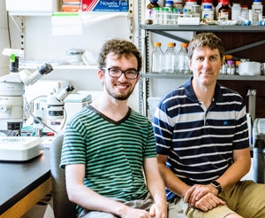 UChicago undergraduate Michael Sloyan, left, with his Metcalf SURF mentor, MBL Whitman Center scientist John Oakey.