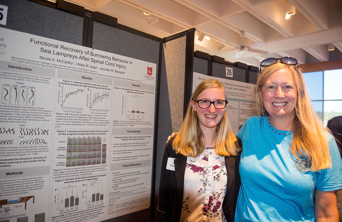 Nicole McCarthy (left) with mentor Jennifer Morgan of the MBL