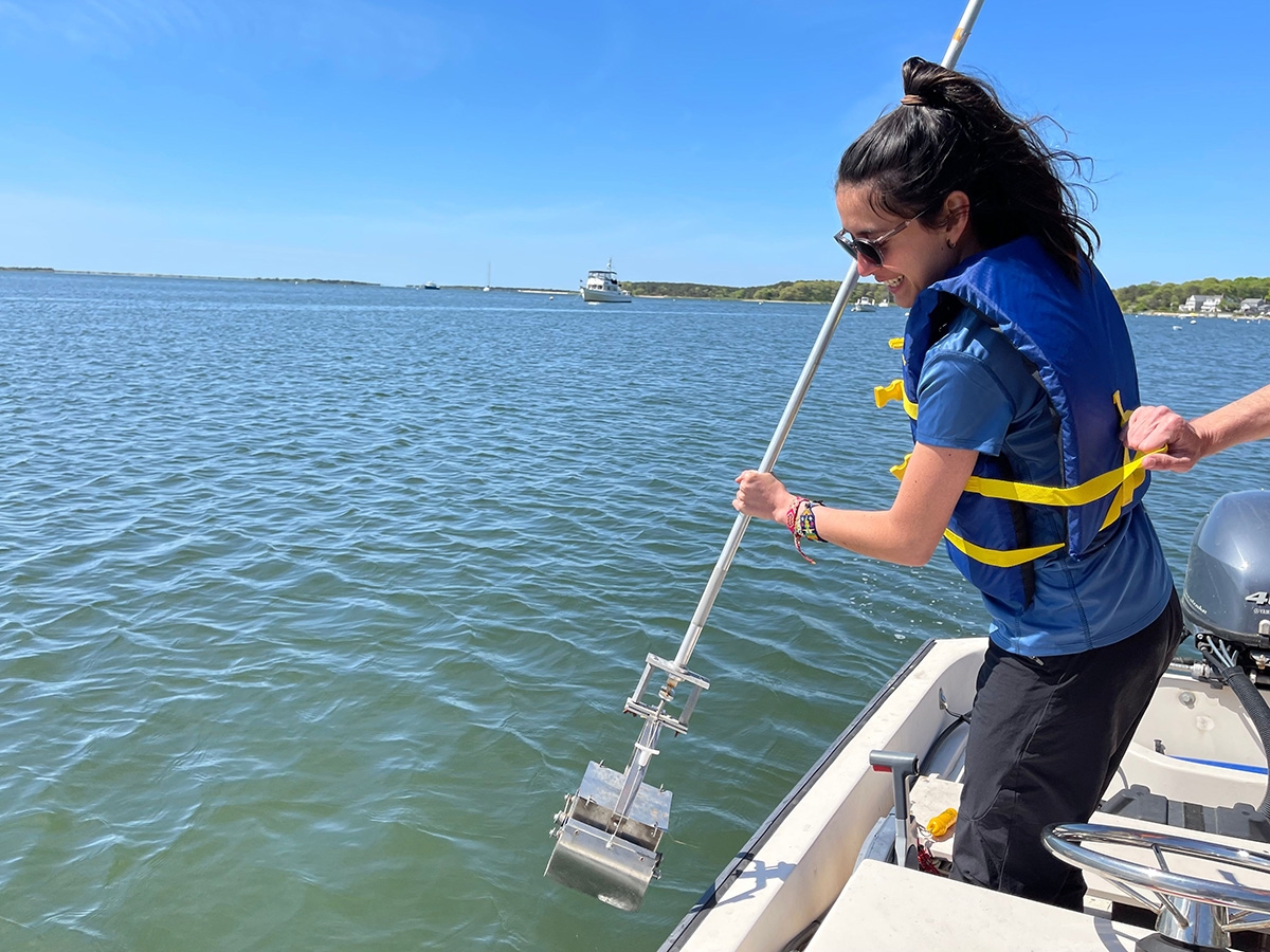 Environmental Fellows sampling in Waquoit Bay in 2021.