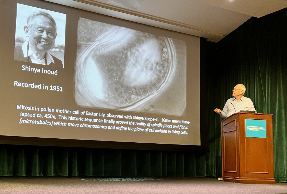 Rudolf Oldenbourg presents a slide on Shinya Inoué at the Inaugural Bell Center Symposium. Credit: Maria Silva